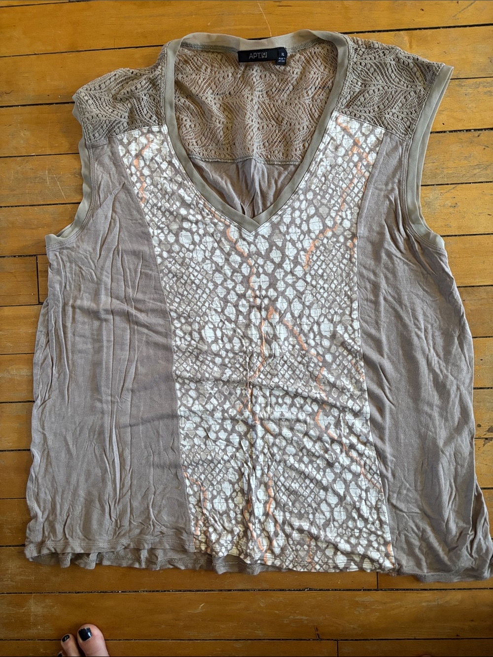 EUC Apt. 9 Taupe Lace-Trim V-Neck Tank with Metallic Print